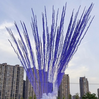 Фиолетовый веерный салют 100 залпов