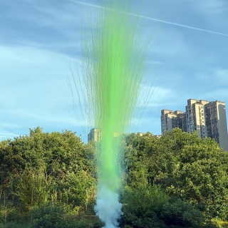 Салатовый веерный салют Лапша 7 залпов