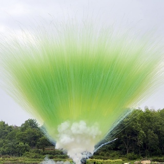 Салатовый дневной салют Лапша 50 залпов